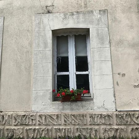 Апартаменти Le Petit Logement Pre-en-Pail-Saint-Samson Екстер'єр фото